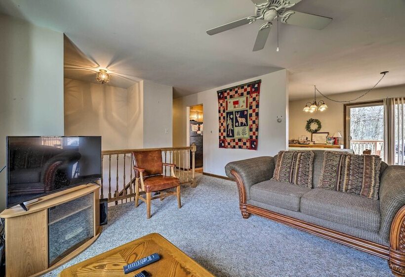 Family Friendly Albrightsville Home W/ Game Room!