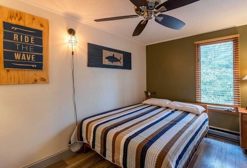 Walk To Lake: Family Home W/ Game Room, Deck & Bbq