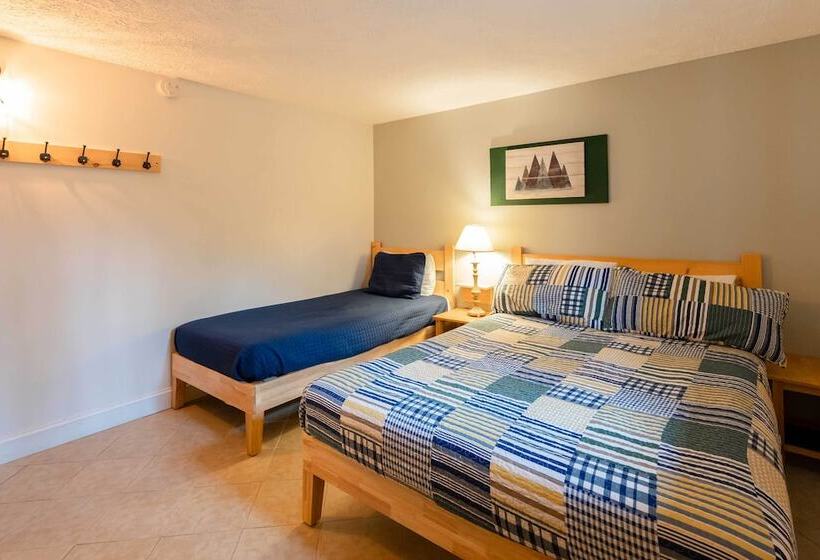 Walk To Lake: Family Home W/ Game Room, Deck & Bbq