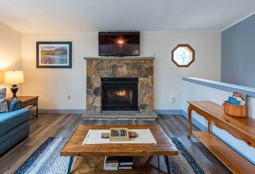 Walk To Lake: Family Home W/ Game Room, Deck & Bbq