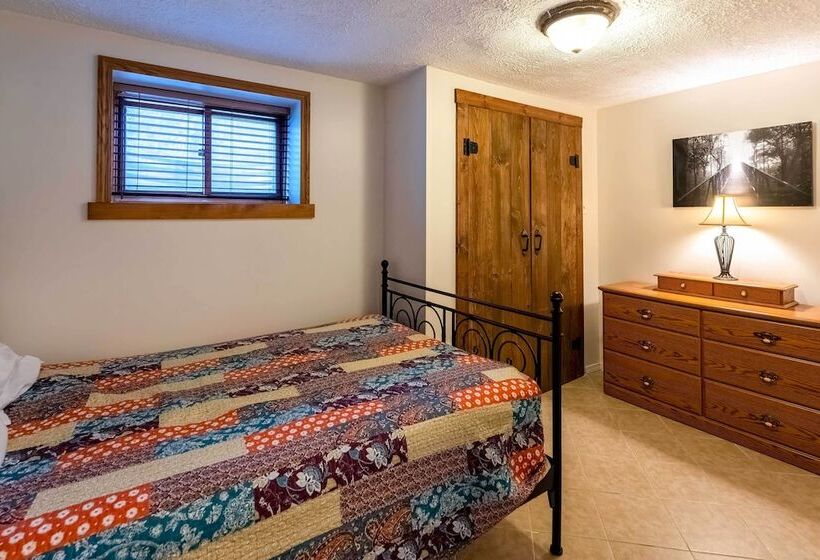 Walk To Lake: Family Home W/ Game Room, Deck & Bbq