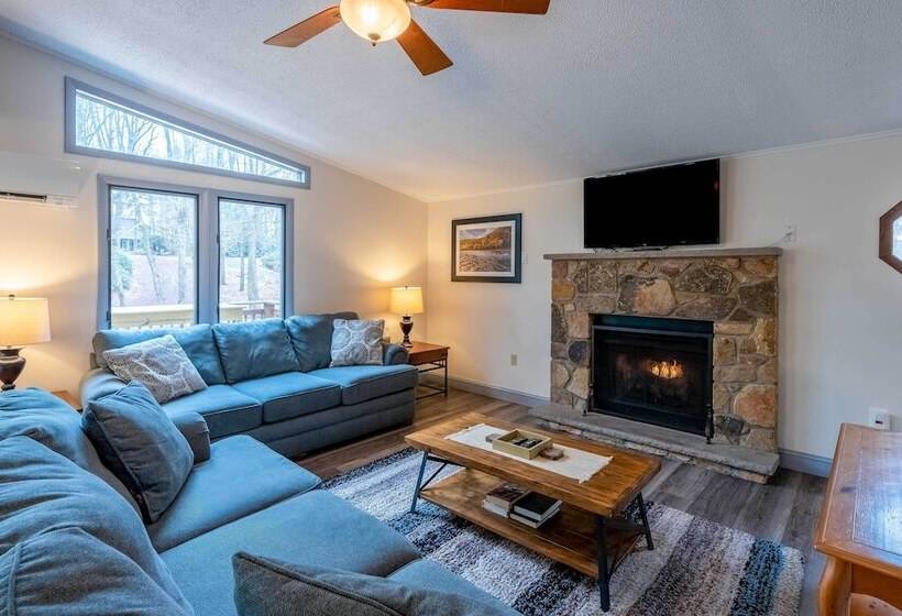 Walk To Lake: Family Home W/ Game Room, Deck & Bbq