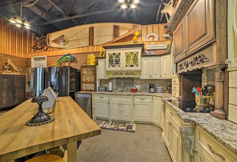 Family Leatherwood Resort Cabin W/ Fire Pit!