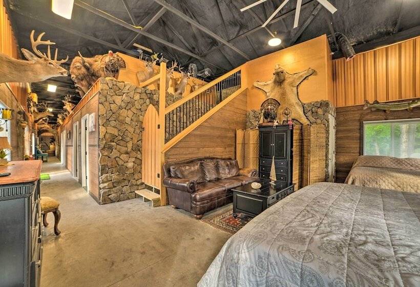 Family Leatherwood Resort Cabin W/ Fire Pit!