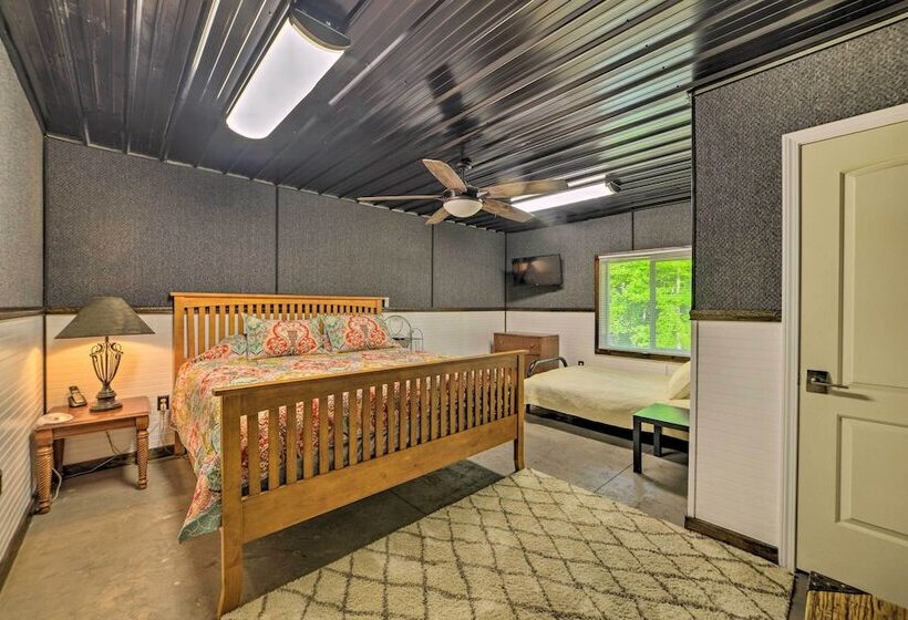 Family Leatherwood Resort Cabin W/ Fire Pit!