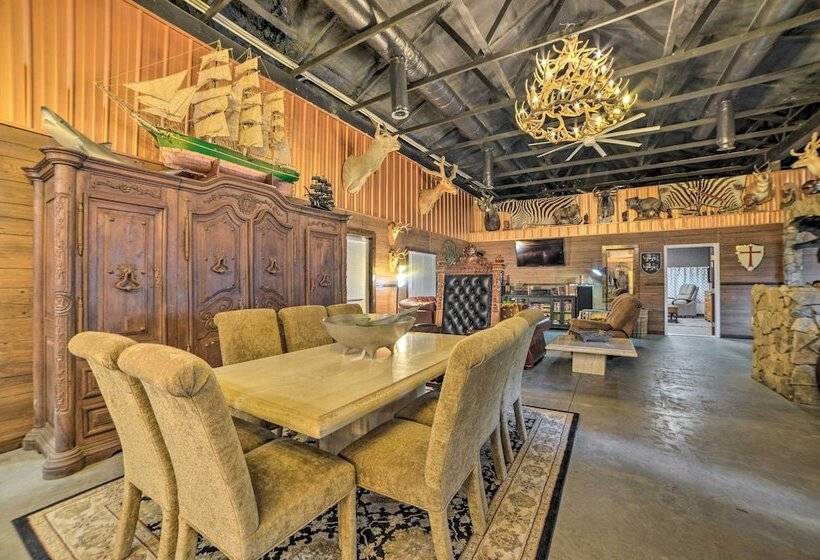 Family Leatherwood Resort Cabin W/ Fire Pit!