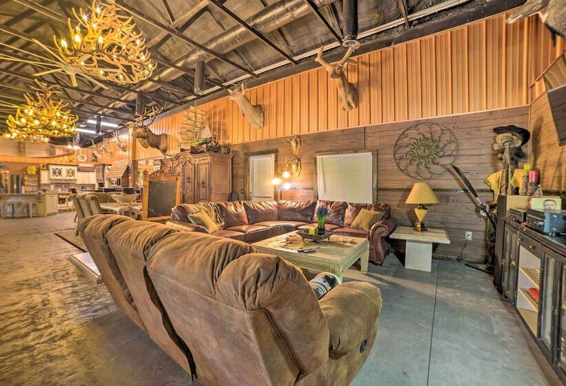 Family Leatherwood Resort Cabin W/ Fire Pit!