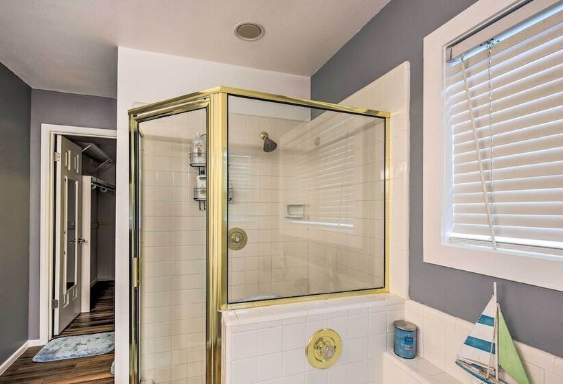 Family Retreat ~ 1 Mi To Hill Country Mile!