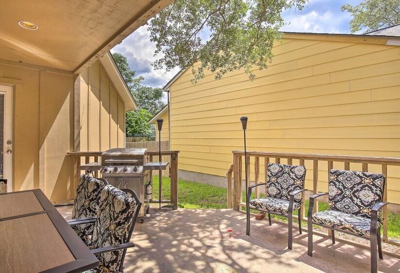 Family Retreat ~ 1 Mi To Hill Country Mile!