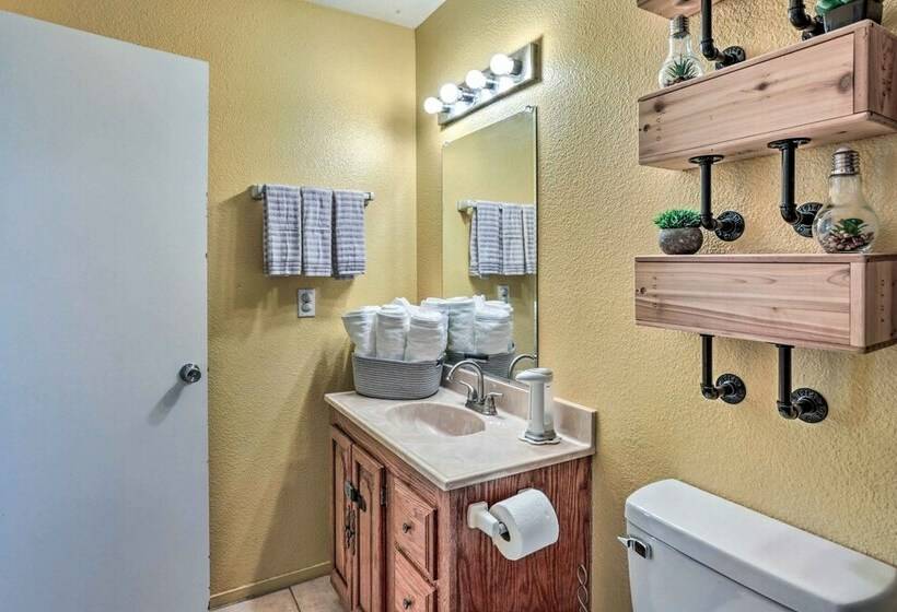 Family Friendly Coarsegold Guest House W/ Yard!