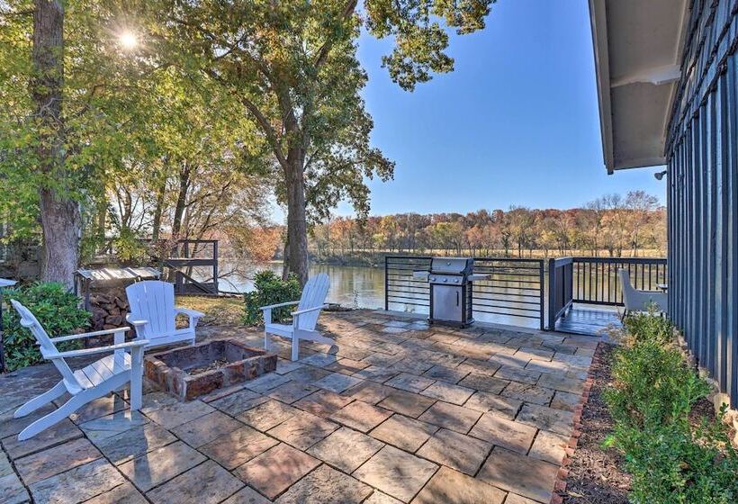 Fish House  W/ Deck, Fire Pit & River Views