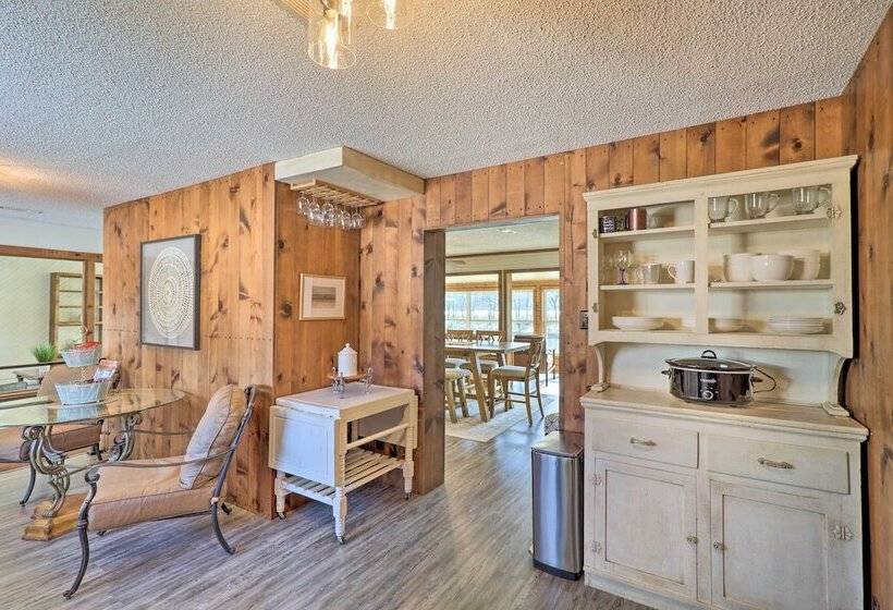 Fish House  W/ Deck, Fire Pit & River Views