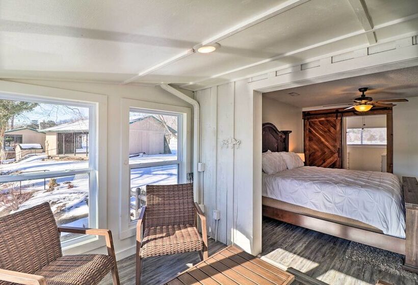 Fish House  W/ Deck, Fire Pit & River Views