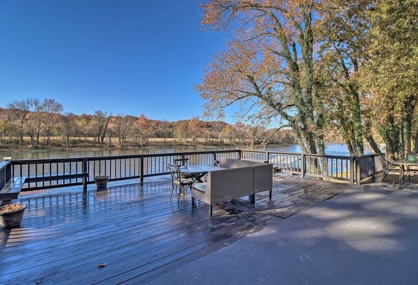 Fish House  W/ Deck, Fire Pit & River Views