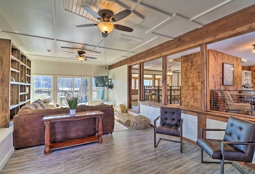 Fish House  W/ Deck, Fire Pit & River Views