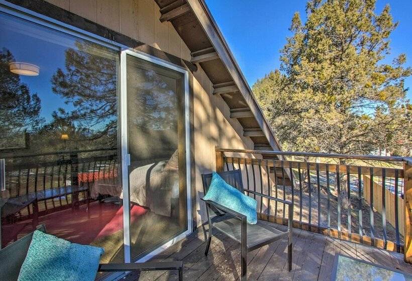 Fox Cottage    Quiet Escape W/ Private Deck!