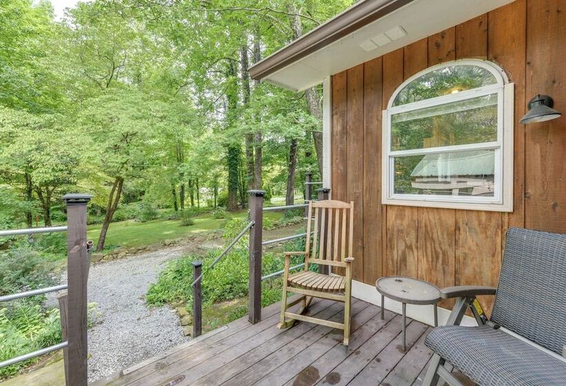 Gatlinburg Cabin W/ Indoor Hot Tub & Game Room!
