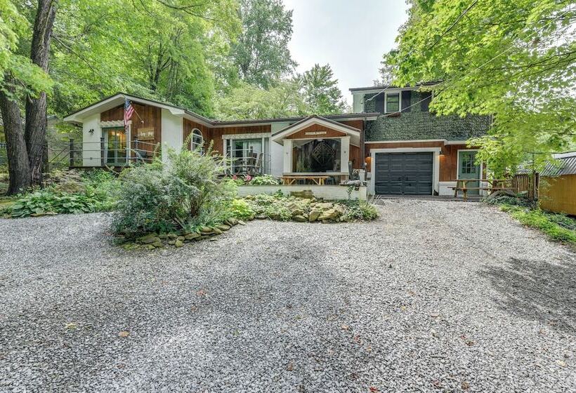 Gatlinburg Cabin W/ Indoor Hot Tub & Game Room!