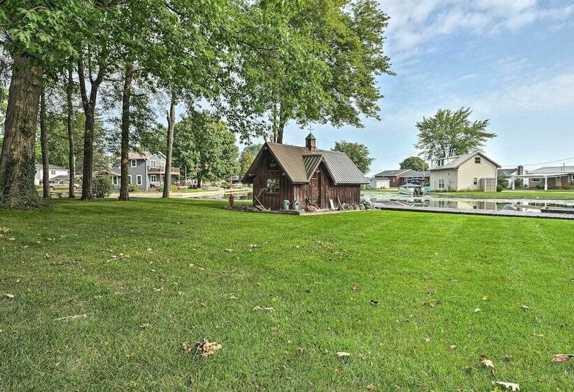 Gorgeous Bremen Home With Lake Access & Yard!