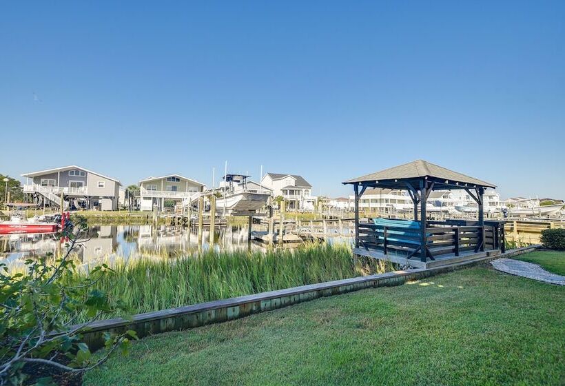 Gorgeous Oib Escape W/ Dock & Canal View!