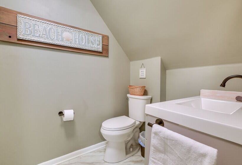 Gorgeous Oib Escape W/ Dock & Canal View!