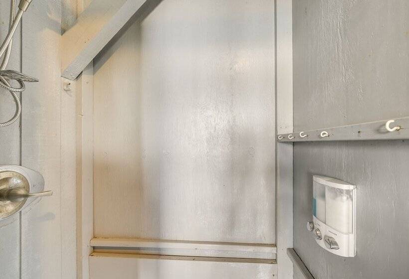 Gorgeous Oib Escape W/ Dock & Canal View!