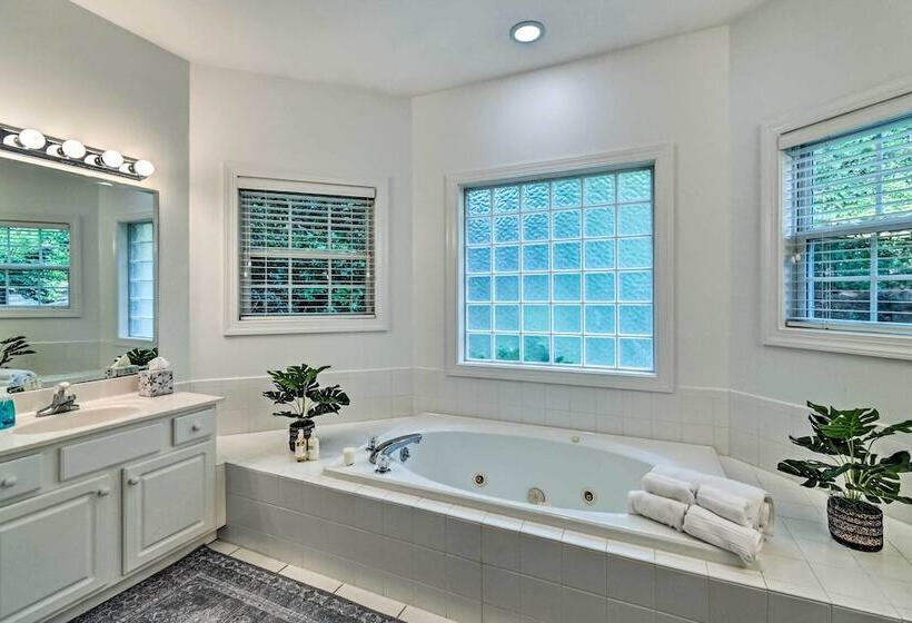 Gorgeous Pinehurst No 6 Home W/ Two Patios!