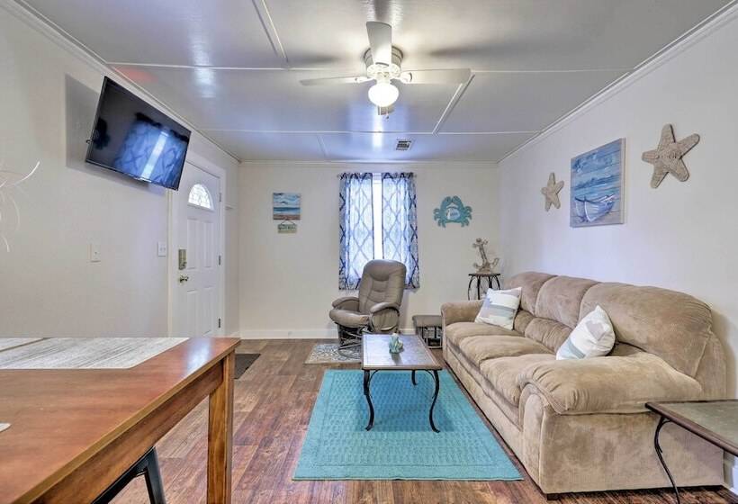 Gulfport Home W/ Deck & Grill, Walk To Beach!