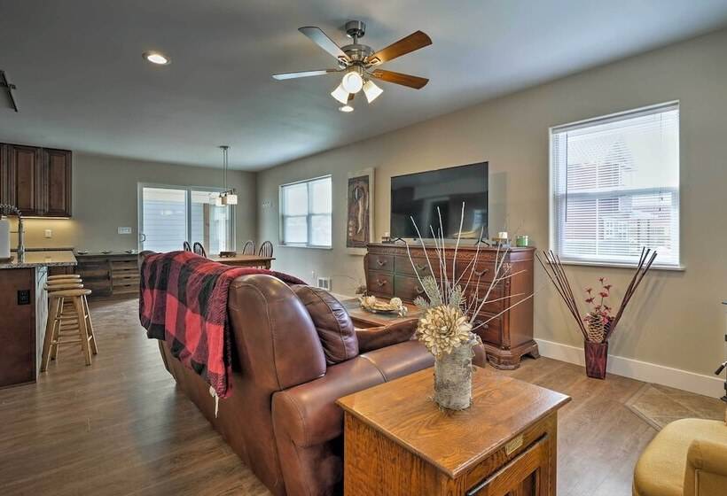 30 Mi To Crested Butte: Dog Friendly Home By River