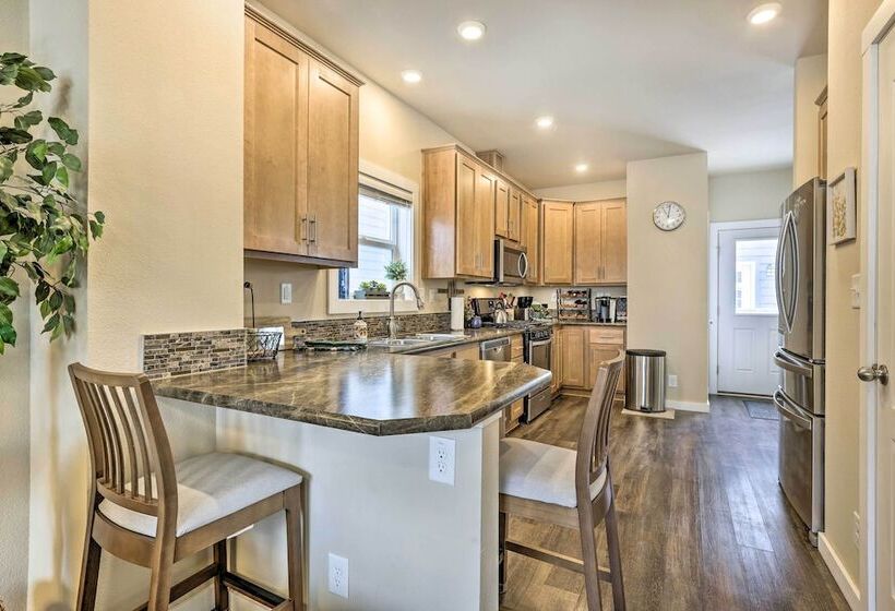 Gypsum Home W/ Patio: Between Glenwood & Vail