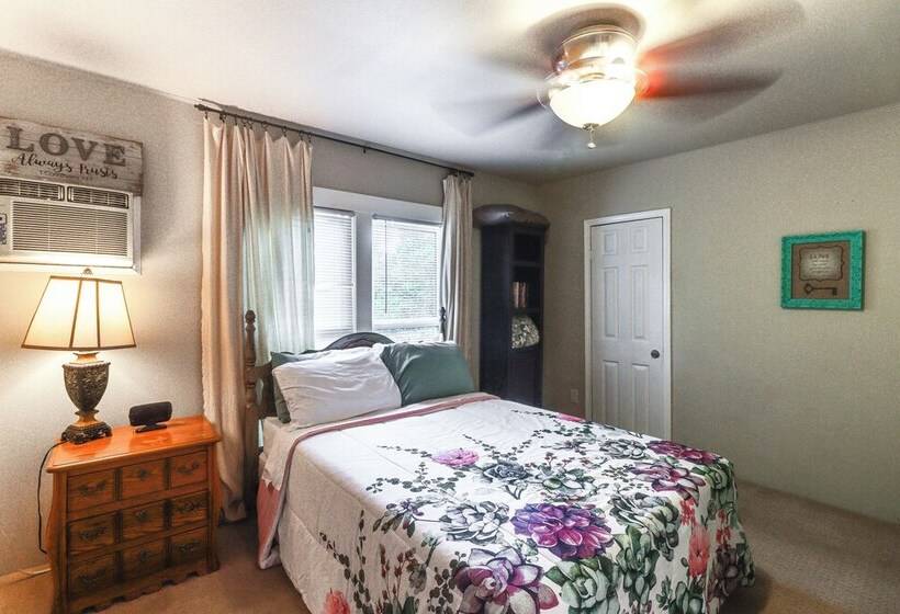 Harrison Family Home W/ Grill   Near Downtown!