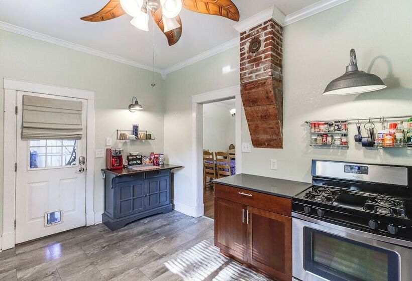 Harrison Family Home W/ Grill   Near Downtown!