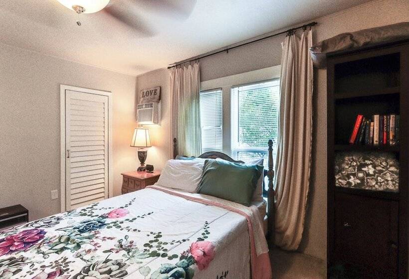 Harrison Family Home W/ Grill   Near Downtown!