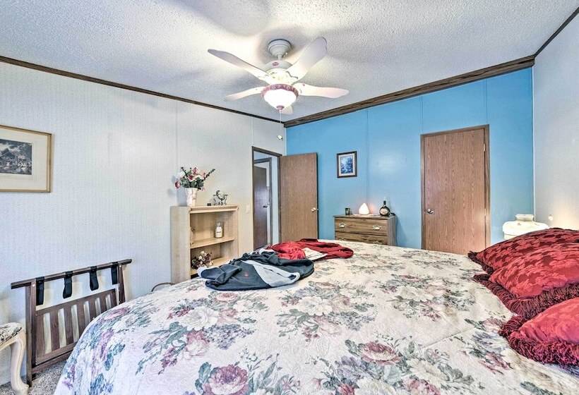 Haven In The Woods W/ 150 Acres, 2 Ponds