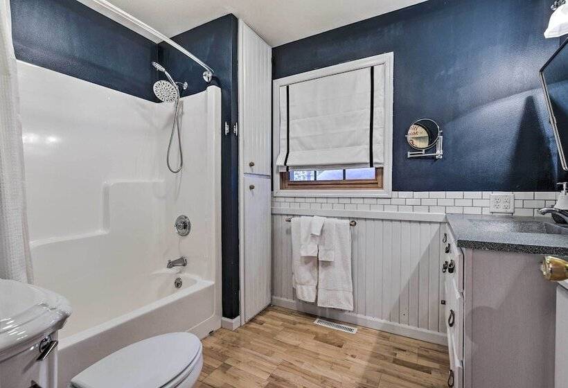 The Minocqua Blue House  W/ Private Beach & Pier