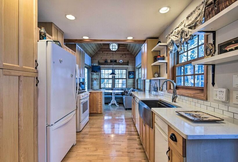 The Minocqua Blue House  W/ Private Beach & Pier