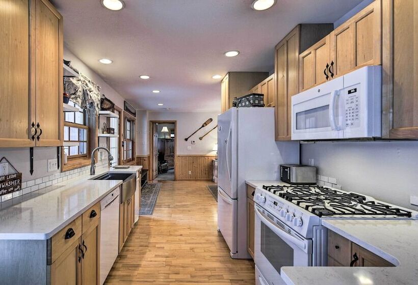 The Minocqua Blue House  W/ Private Beach & Pier