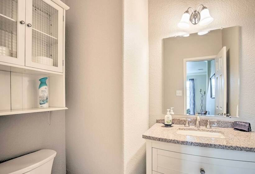 Hill Country Hideaway W/ Game Room & Patio!