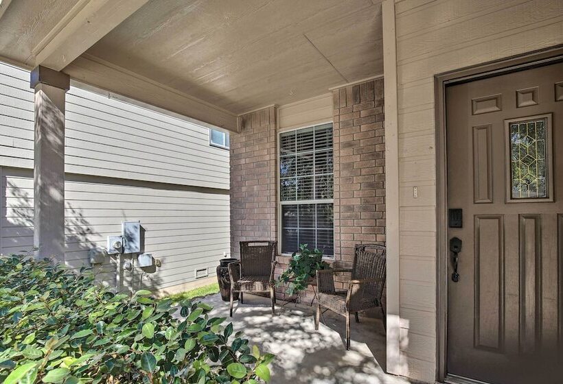 Hill Country Hideaway W/ Game Room & Patio!