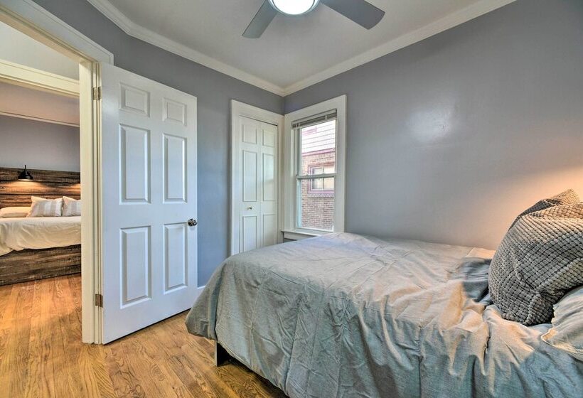 Historic Dearborn Home: 13 Mi To Downtown Detroit!