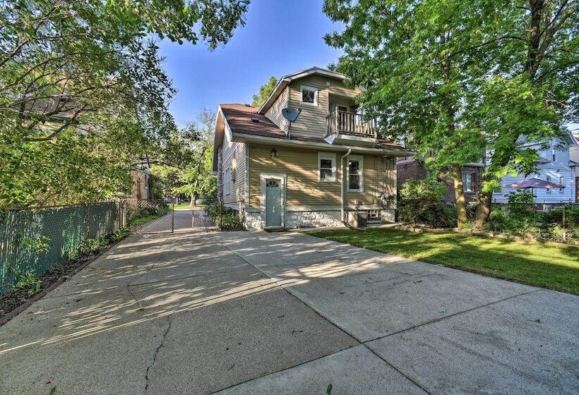 Historic Dearborn Home: 13 Mi To Downtown Detroit!