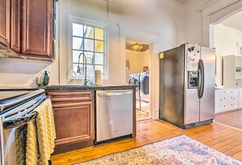 Historic Home Near Downtown Little Rock!