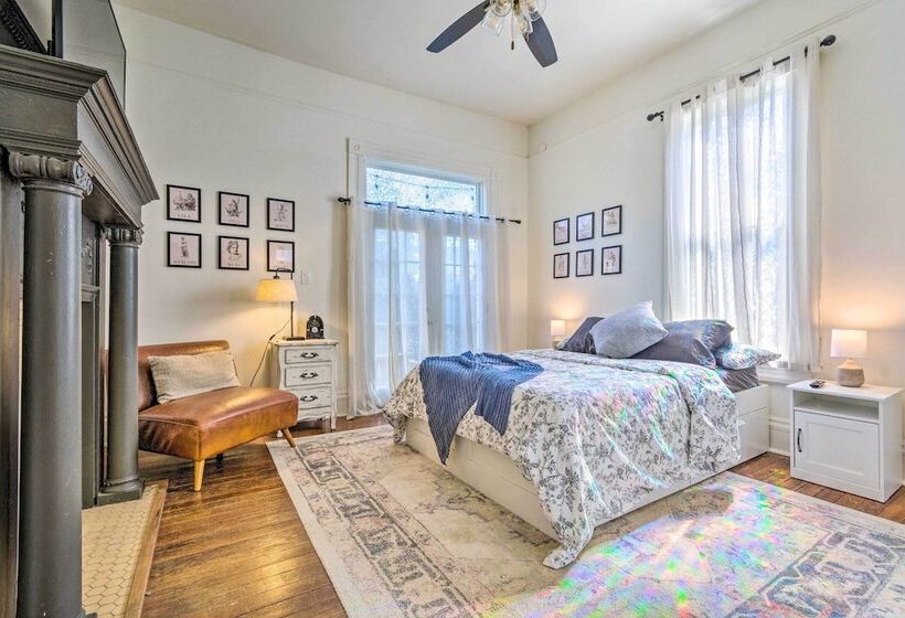 Historic Home Near Downtown Little Rock!