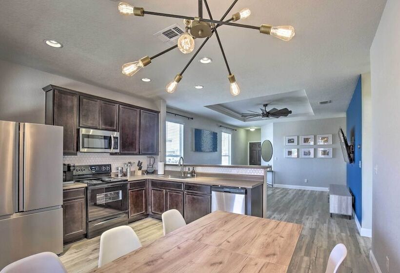 San Antonio Home W/ Patio + Grill Near Seaworld!