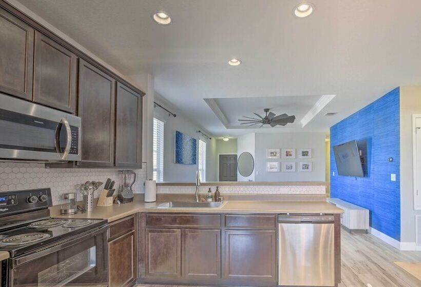 San Antonio Home W/ Patio + Grill Near Seaworld!