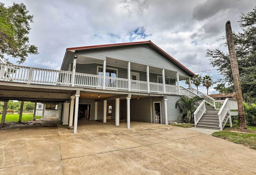 Home On San Jacinto River W/ Pool, Dock & Deck!