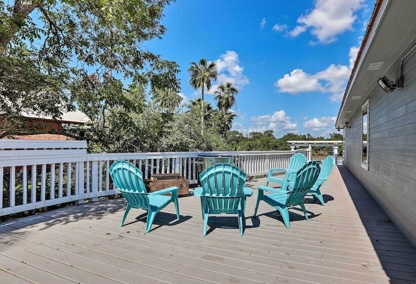 Home On San Jacinto River W/ Pool, Dock & Deck!