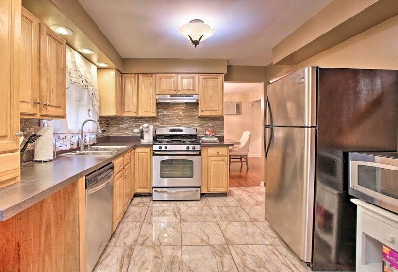 Home W/ Yard & Patio ~ 30 Mi To Downtown Chicago