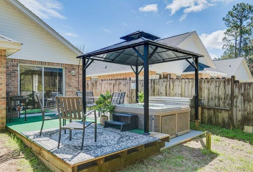 Orange Beach Home W/ Hot Tub < 2 Mi To The Wharf