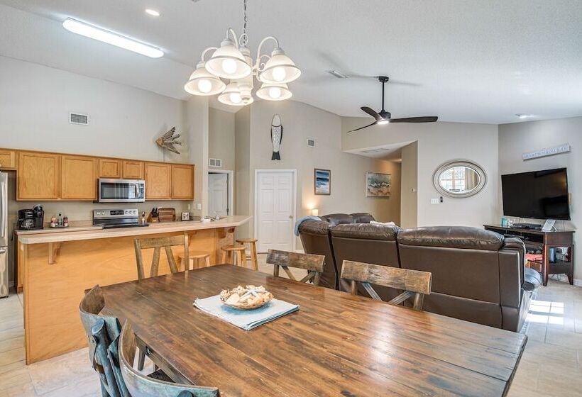 Orange Beach Home W/ Hot Tub < 2 Mi To The Wharf